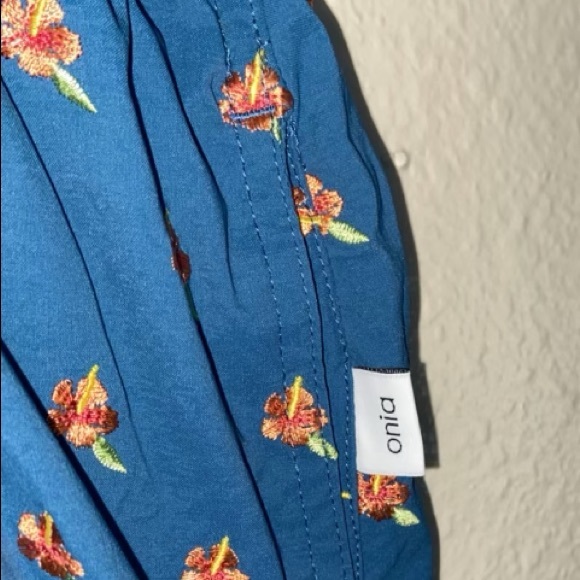 Onia XXL, Charles Trunks 7” Hibiscus Embroidery - Picture 3 of 5